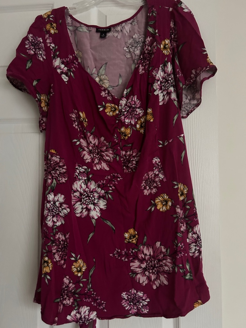torrid magenta floral wrap-front short sleeve tunic